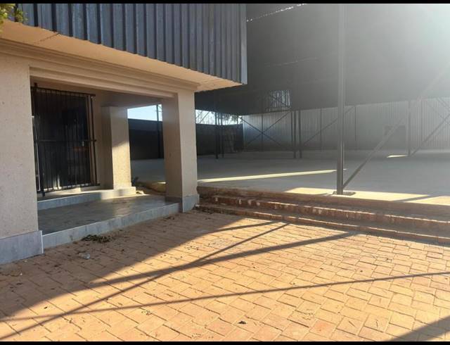 BUSINESS PROPERTY TO RENT IN RASLOUW